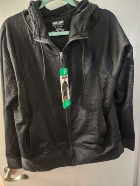 NWT HOODED JACKET SIZE XLARGE  BY KIRKLAND